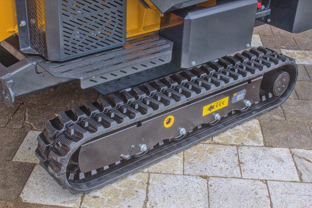 ARB Max D35 chipper discharge