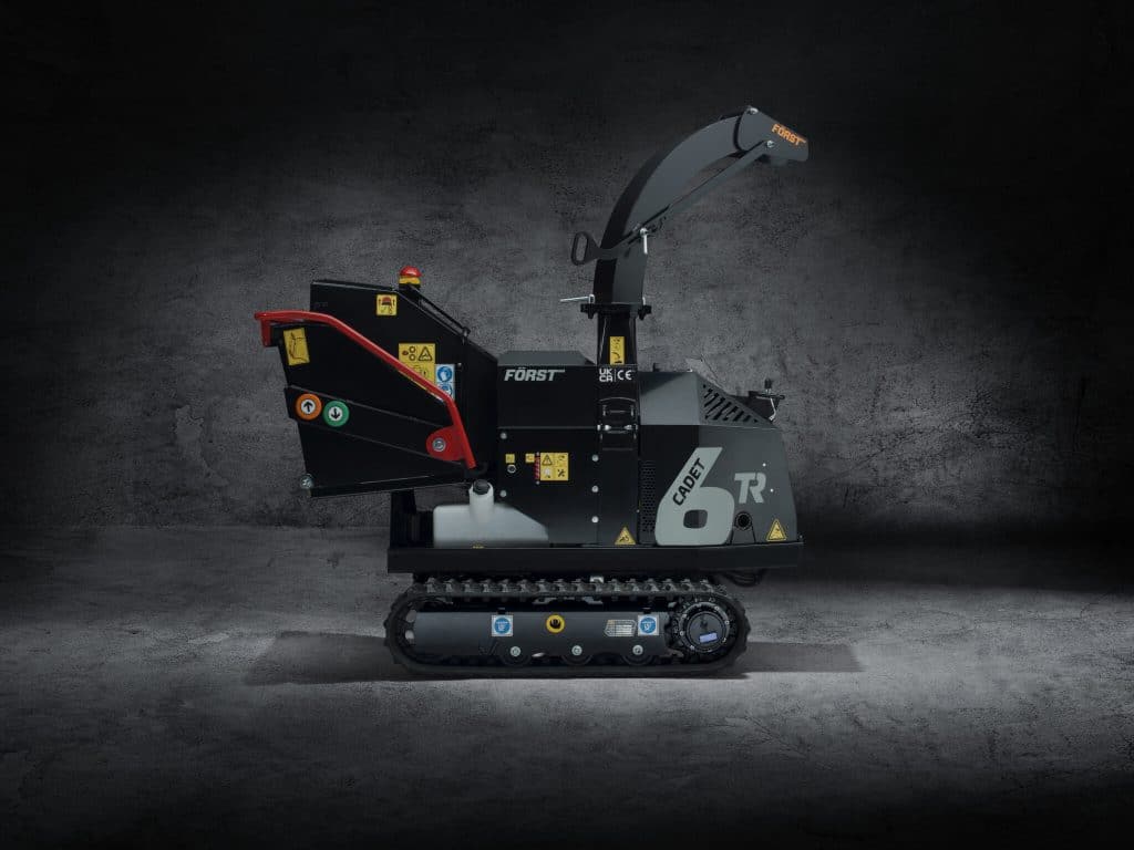 Forst Cadet 6TR 23hp tracked wood chipper front right angle view