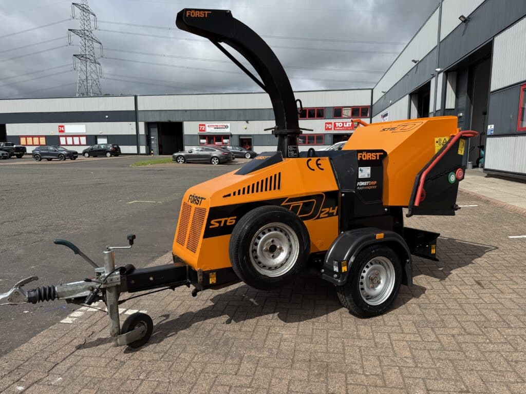 used-forst-st6d-towable-wood-chipper-side