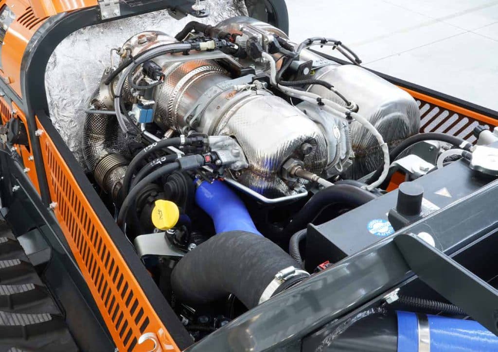Deutz 4-cylinder 100 HP Stage V diesel engine inside the Energreen RoboPlus